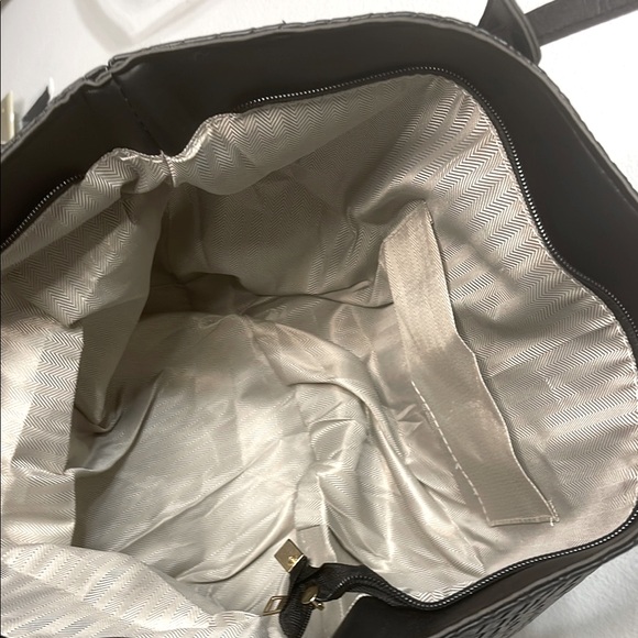 Elegant Black Woven Tote Bag - Picture 5 of 5